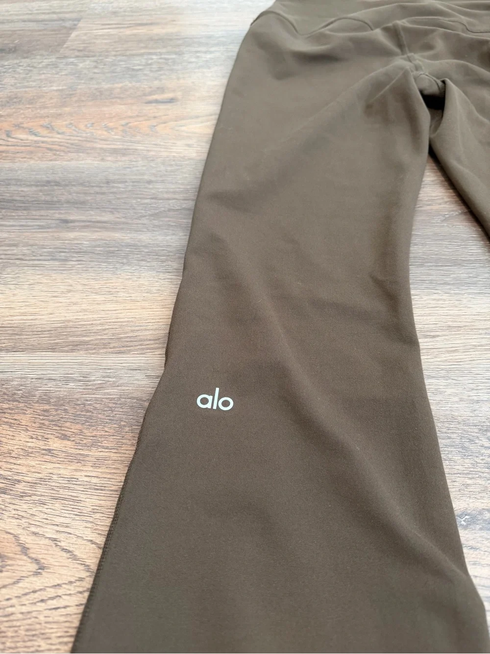 Alo Yoga Airbrush Bootcut Leggings Espresso Brown Size Small High Waisted Flare